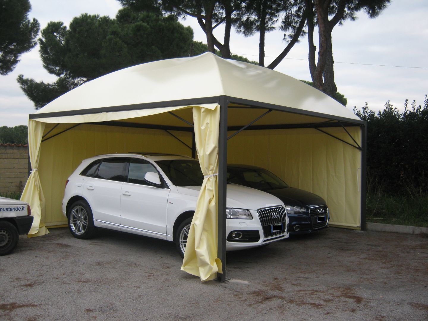 COPERTURE PER AUTO - Gazebo a Roma  produzione e vendita COPERTURE PER AUTO  Gazebo a Roma - Domustende