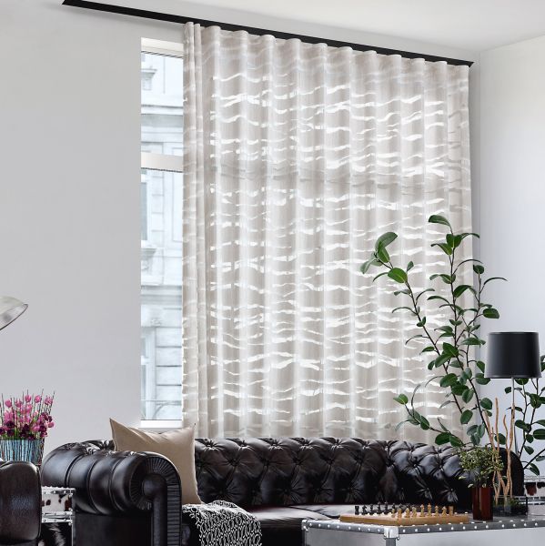 Tende da interni su misura, per chi prenota entro  il  30 ottobre 2025, l'installazione è gratuita*!