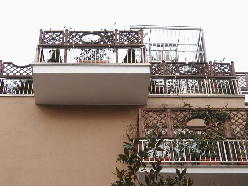 Grigliati in legno per balcone - Grigliati per giardino - Griglie